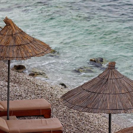Jad Rooms Sarandë Buitenkant foto