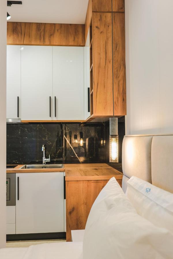 Jad Rooms Sarandë Buitenkant foto