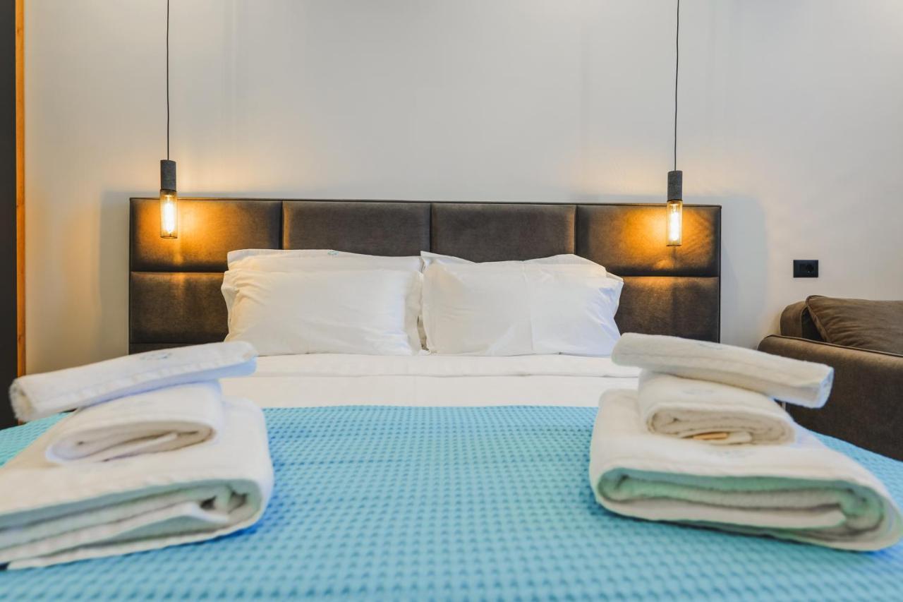 Jad Rooms Sarandë Buitenkant foto