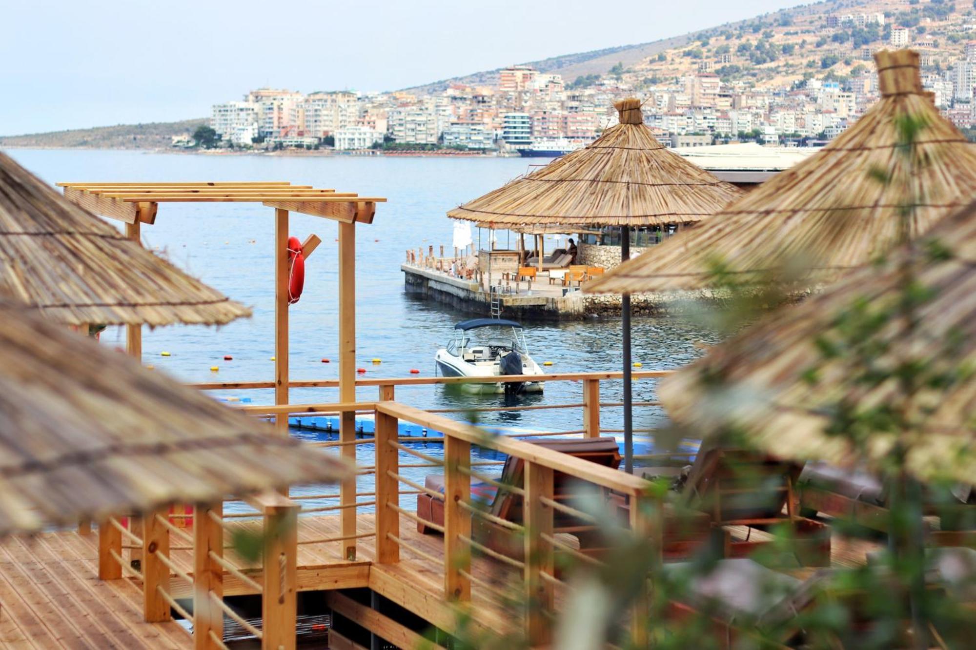 Jad Rooms Sarandë Buitenkant foto